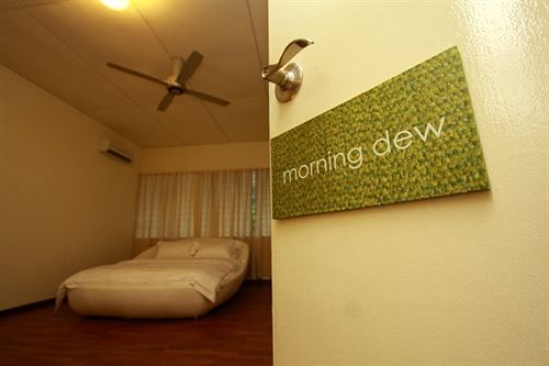 Chymes Hotel Tanjung Bungah  Εξωτερικό φωτογραφία